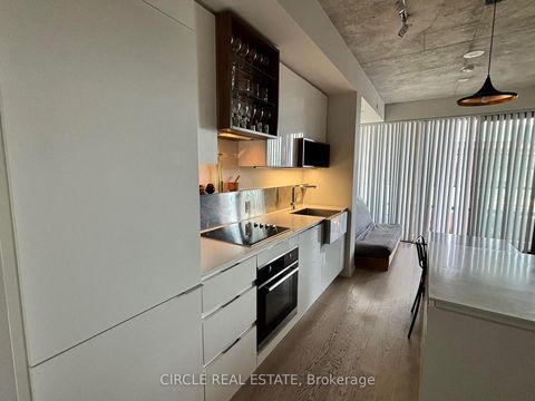 Photo 11 at 716 - 383 Sorauren Avenue, Roncesvalles, Toronto