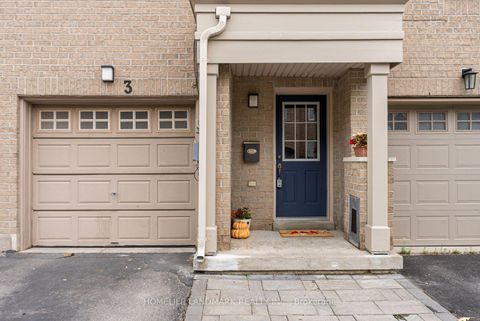 Photo 2 at 57 - 3 Brisby Mews, Dorset Park, Toronto