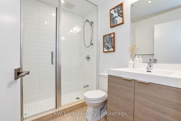 Photo 17 at 220 - 621 Sheppard Avenue E, Bayview Village, Toronto