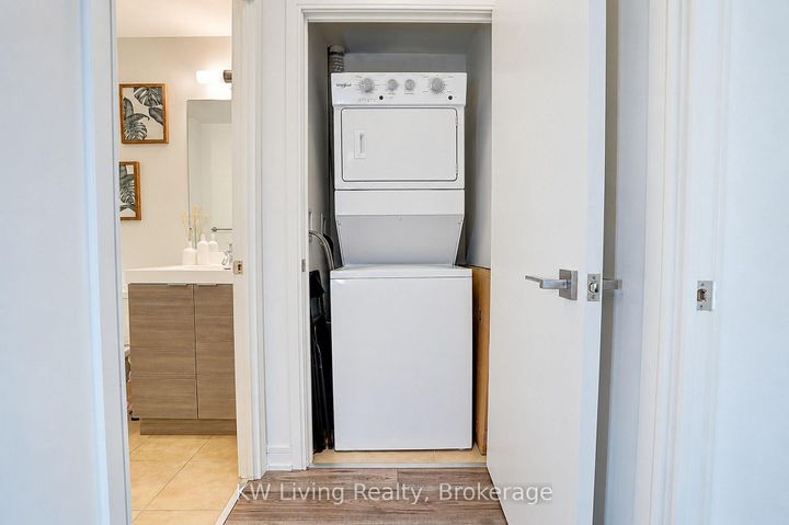 Photo 18 at 220 - 621 Sheppard Avenue E, Bayview Village, Toronto