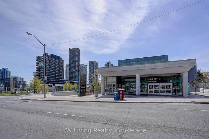 Photo 27 at 220 - 621 Sheppard Avenue E, Bayview Village, Toronto