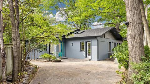 Photo 1 at 7 Greenbrook Drive, Greenbrook, Toronto