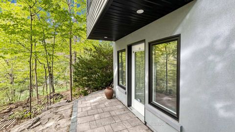 Photo 4 at 7 Greenbrook Drive, Greenbrook, Toronto