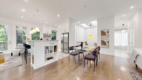 Photo 17 at 7 Greenbrook Drive, Greenbrook, Toronto