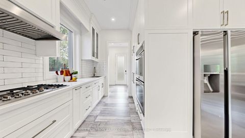 Photo 21 at 7 Greenbrook Drive, Greenbrook, Toronto