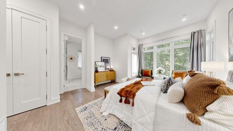 Photo 26 at 7 Greenbrook Drive, Greenbrook, Toronto