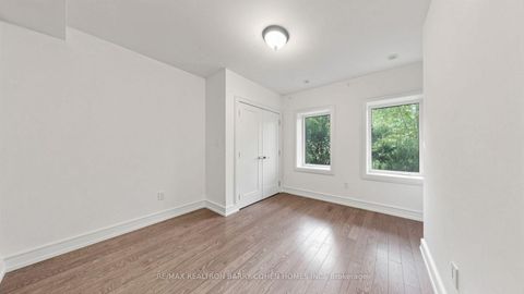 Photo 38 at 7 Greenbrook Drive, Greenbrook, Toronto