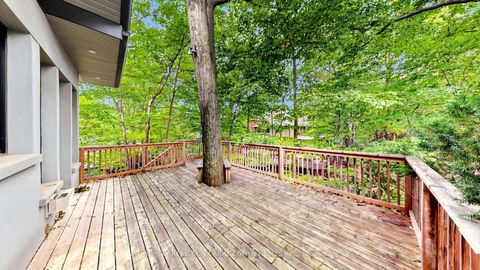 Photo 46 at 7 Greenbrook Drive, Greenbrook, Toronto