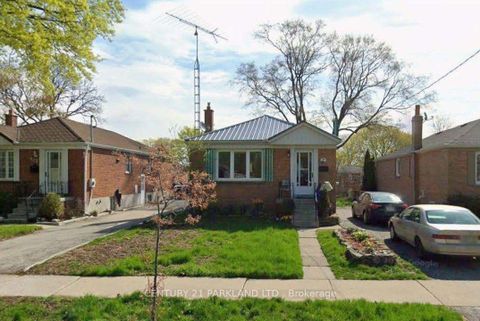 Photo 0 at 125 North Carson Street, Alderwood, Toronto