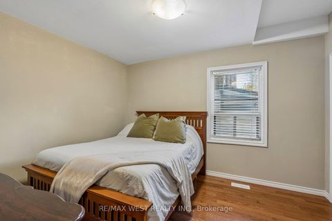Photo 14 at 24 Victoria Street, Mimico, Toronto