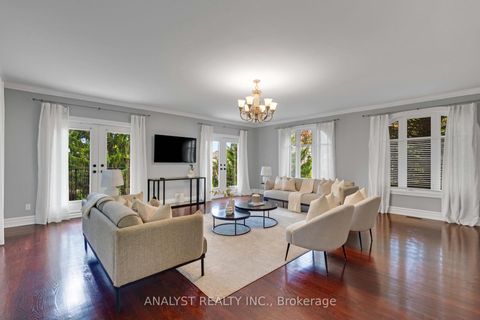 Photo 15 at 81 Orico Court, Kleinburg, Vaughan