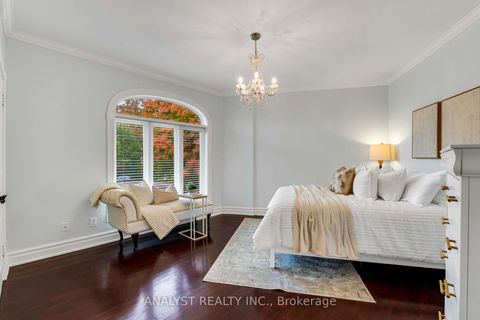 Photo 23 at 81 Orico Court, Kleinburg, Vaughan
