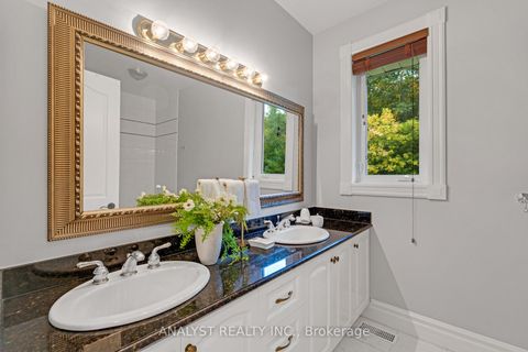 Photo 24 at 81 Orico Court, Kleinburg, Vaughan