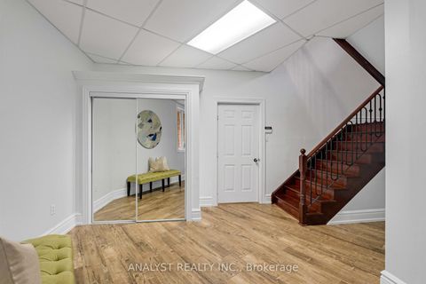 Photo 32 at 81 Orico Court, Kleinburg, Vaughan