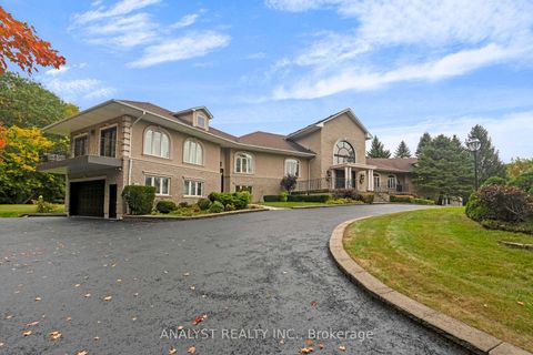 Photo 34 at 81 Orico Court, Kleinburg, Vaughan