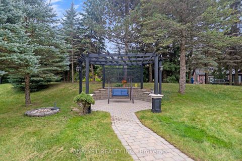 Photo 36 at 81 Orico Court, Kleinburg, Vaughan