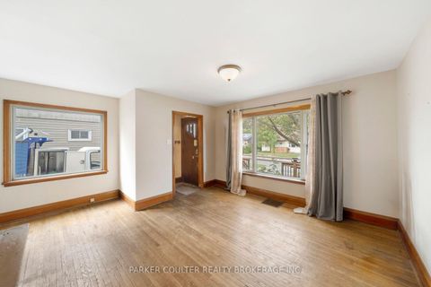 Photo 7 at 27 Campbell Avenue, Allandale, Barrie