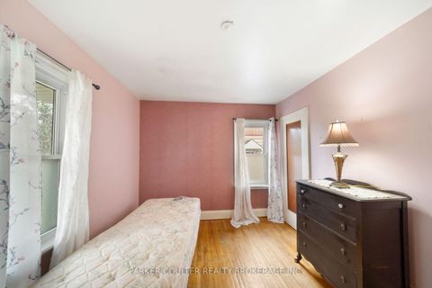 Photo 9 at 27 Campbell Avenue, Allandale, Barrie