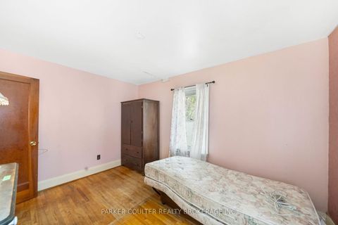 Photo 10 at 27 Campbell Avenue, Allandale, Barrie
