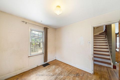 Photo 12 at 27 Campbell Avenue, Allandale, Barrie