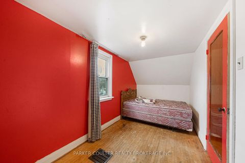 Photo 20 at 27 Campbell Avenue, Allandale, Barrie