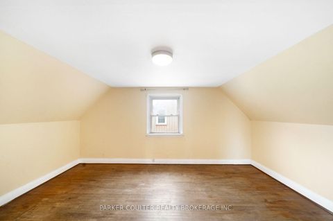 Photo 24 at 27 Campbell Avenue, Allandale, Barrie