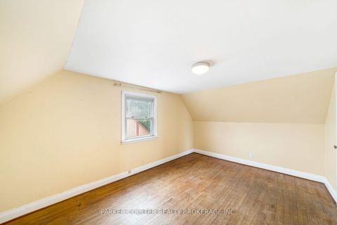 Photo 25 at 27 Campbell Avenue, Allandale, Barrie