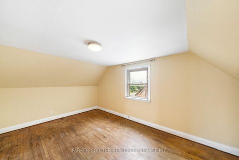Photo 27 at 27 Campbell Avenue, Allandale, Barrie