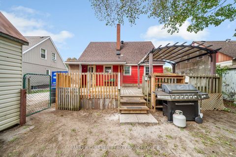 Photo 38 at 27 Campbell Avenue, Allandale, Barrie