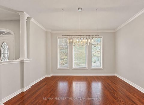 Photo 4 at 58 Calera Crescent, Sonoma Heights, Vaughan