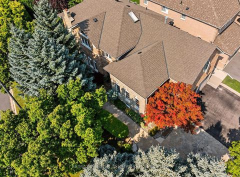 Photo 28 at 58 Calera Crescent, Sonoma Heights, Vaughan
