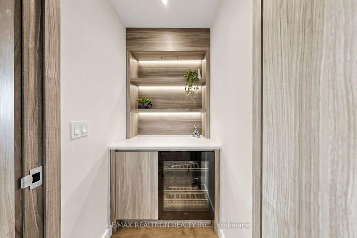 Photo 12 at 1102 - 68 Esther Shiner Boulevard, Bayview Village, Toronto