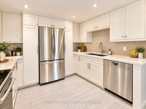 Photo 3 at 301 - 55 Carscadden Drive, Branson, Toronto