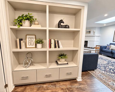Photo 7 at 301 - 55 Carscadden Drive, Branson, Toronto