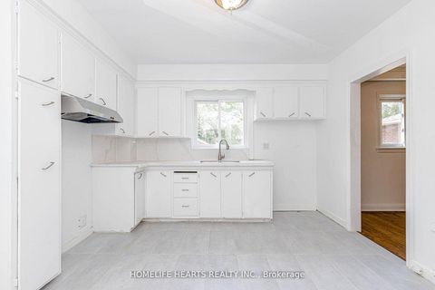 Photo 17 at 6 Dittmer Crescent, Clairville, Toronto