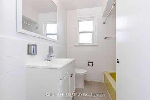 Photo 40 at 6 Dittmer Crescent, Clairville, Toronto