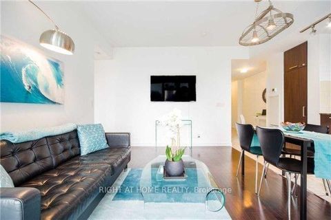 Photo 2 at 708 - 14 York Street, Waterfront Communities C1, Toronto