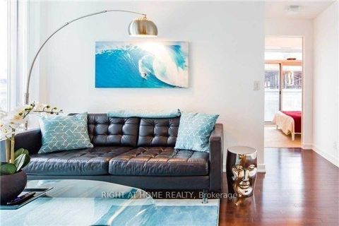 Photo 3 at 708 - 14 York Street, Waterfront Communities C1, Toronto