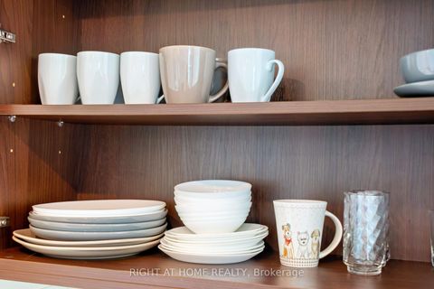 Photo 6 at 708 - 14 York Street, Waterfront Communities C1, Toronto