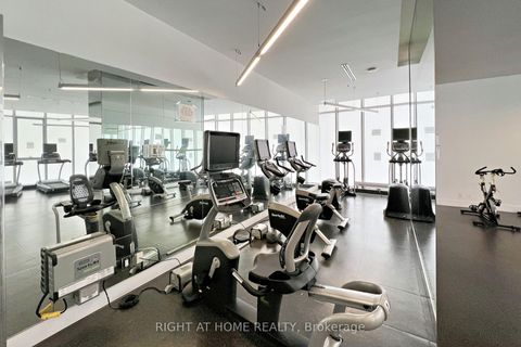 Photo 25 at 708 - 14 York Street, Waterfront Communities C1, Toronto