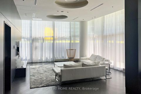 Photo 27 at 708 - 14 York Street, Waterfront Communities C1, Toronto
