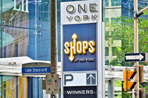 Photo 31 at 708 - 14 York Street, Waterfront Communities C1, Toronto