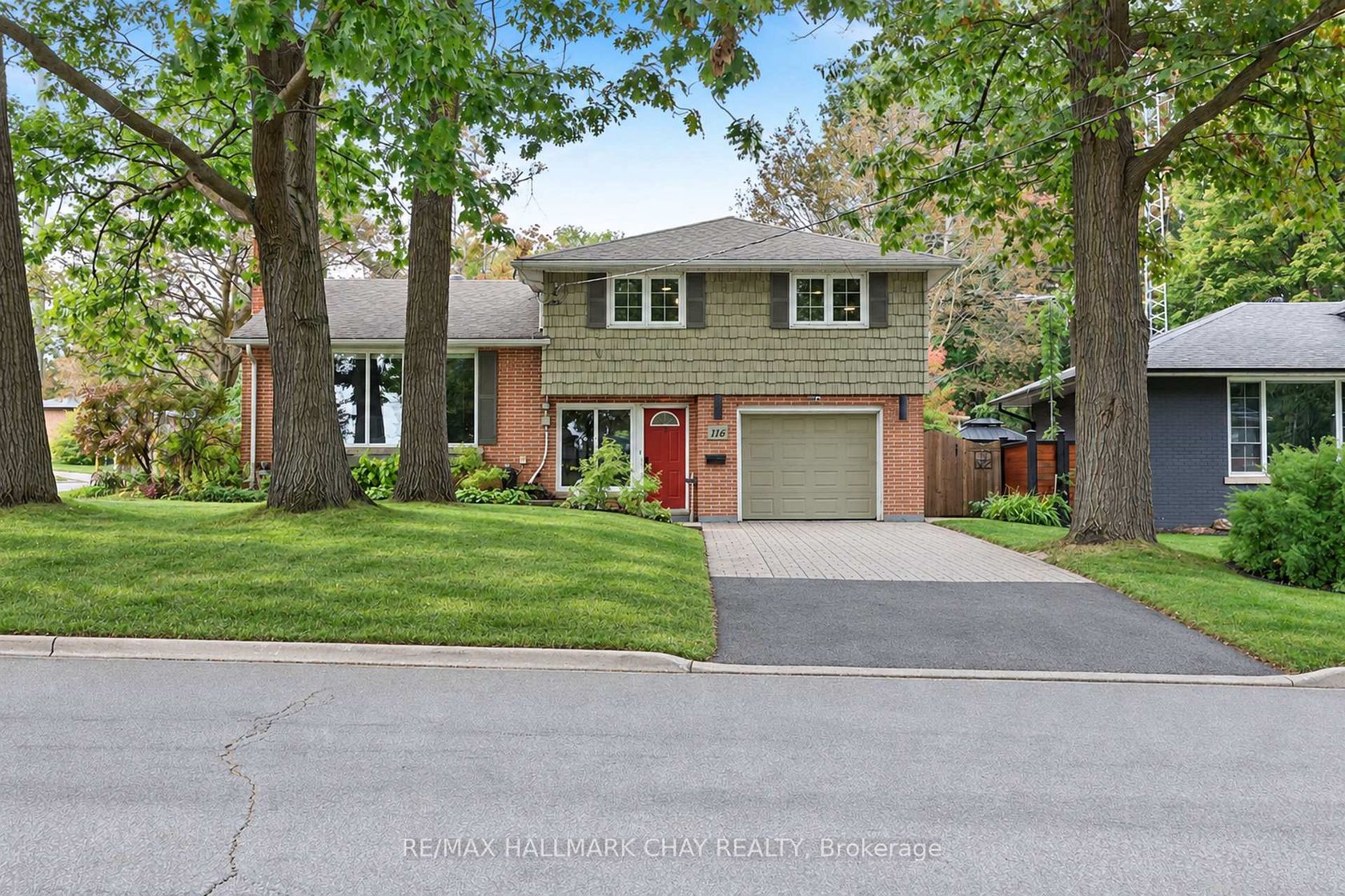 116 Shirley Avenue, Sunnidale, Barrie photo number 2