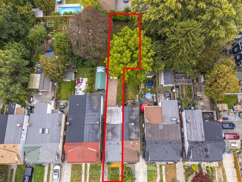 Photo 3 at 316 Monarch Park Avenue, East York, Toronto