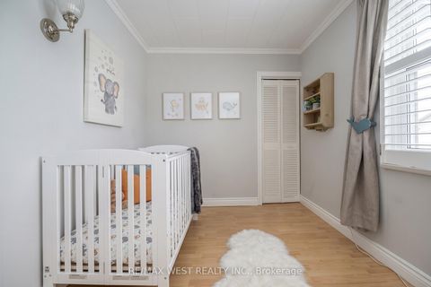 Photo 16 at 316 Monarch Park Avenue, East York, Toronto