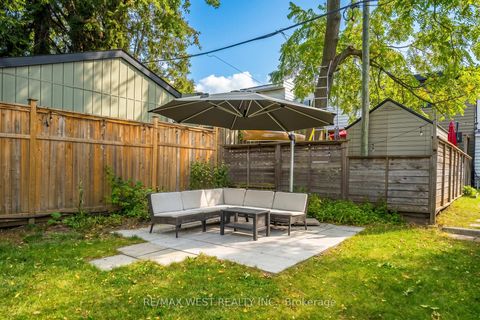 Photo 26 at 316 Monarch Park Avenue, East York, Toronto