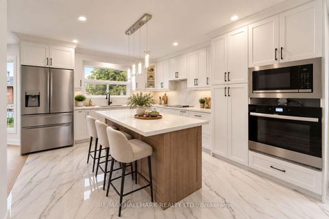Photo 9 at 44 Olympia Gate, East Woodbridge, Vaughan