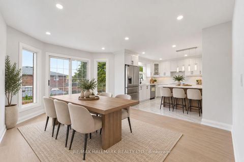 Photo 10 at 44 Olympia Gate, East Woodbridge, Vaughan