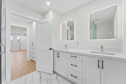 Photo 21 at 44 Olympia Gate, East Woodbridge, Vaughan