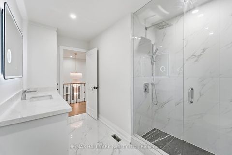 Photo 24 at 44 Olympia Gate, East Woodbridge, Vaughan